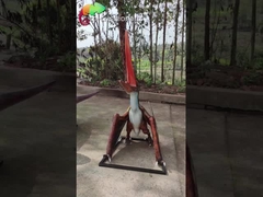 3D włókno szklane realistycznie wyglądające dinozaury walczące Pterosauria Statueta na zewnątrz