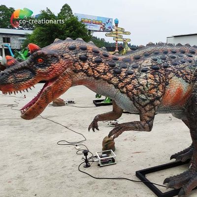 Mrugające oczy Real Life Size Animatronic Dinosaurs Ceratosaurus Model