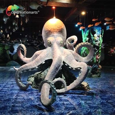 Dobra cena. 2,2-metrowa duża animatroniczna statua ośmiornicy w Internecie